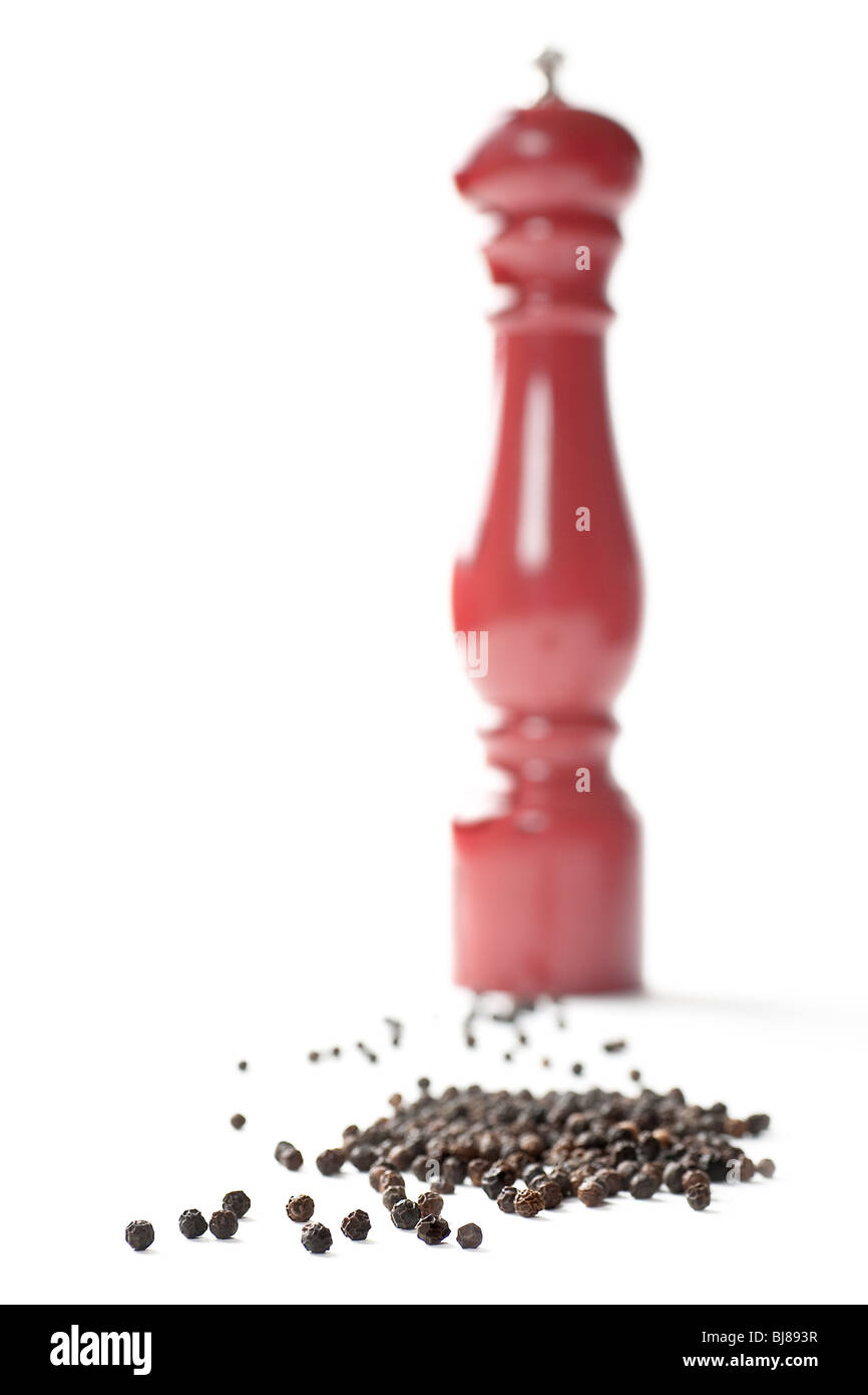 Macinapepe con pepe calli. Messa a fuoco poco profonde. Focus su pepper calli. Foto Stock