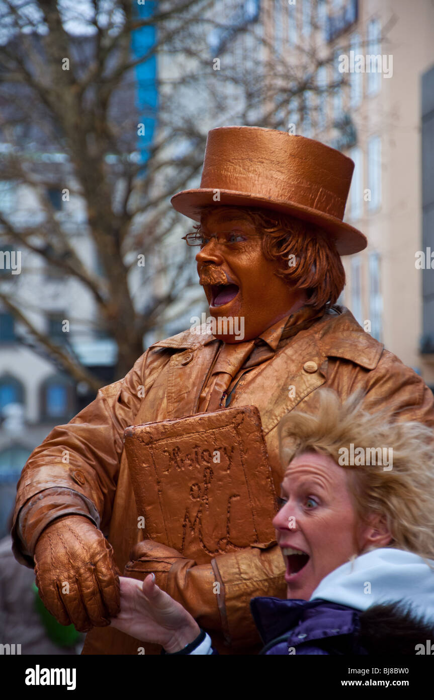 Statua umana, Monaco di Baviera, Germania. Foto Stock
