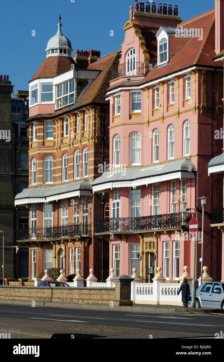 Edifici di appartamenti sul lungomare di Hove (Brighton). East Sussex. Inghilterra Foto Stock