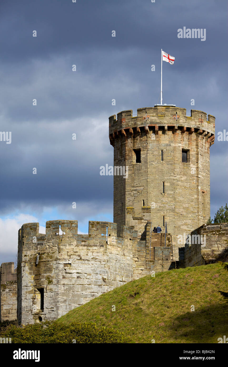 Ragazzi torre presso il castello di Warwick nel Regno Unito costruito nel 1395 e in piedi 39m alto Foto Stock