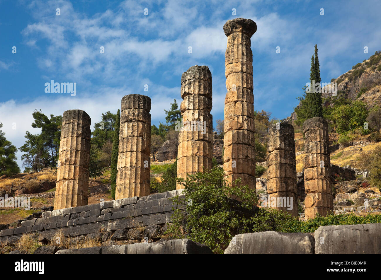 Rovine del tempio di Apollo a Delfi,Grecia Foto Stock