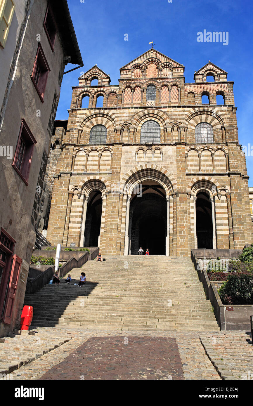 Cattedrale di Notre Dame (XII secolo), Le Puy en Velay, Auvergne, Francia Foto Stock