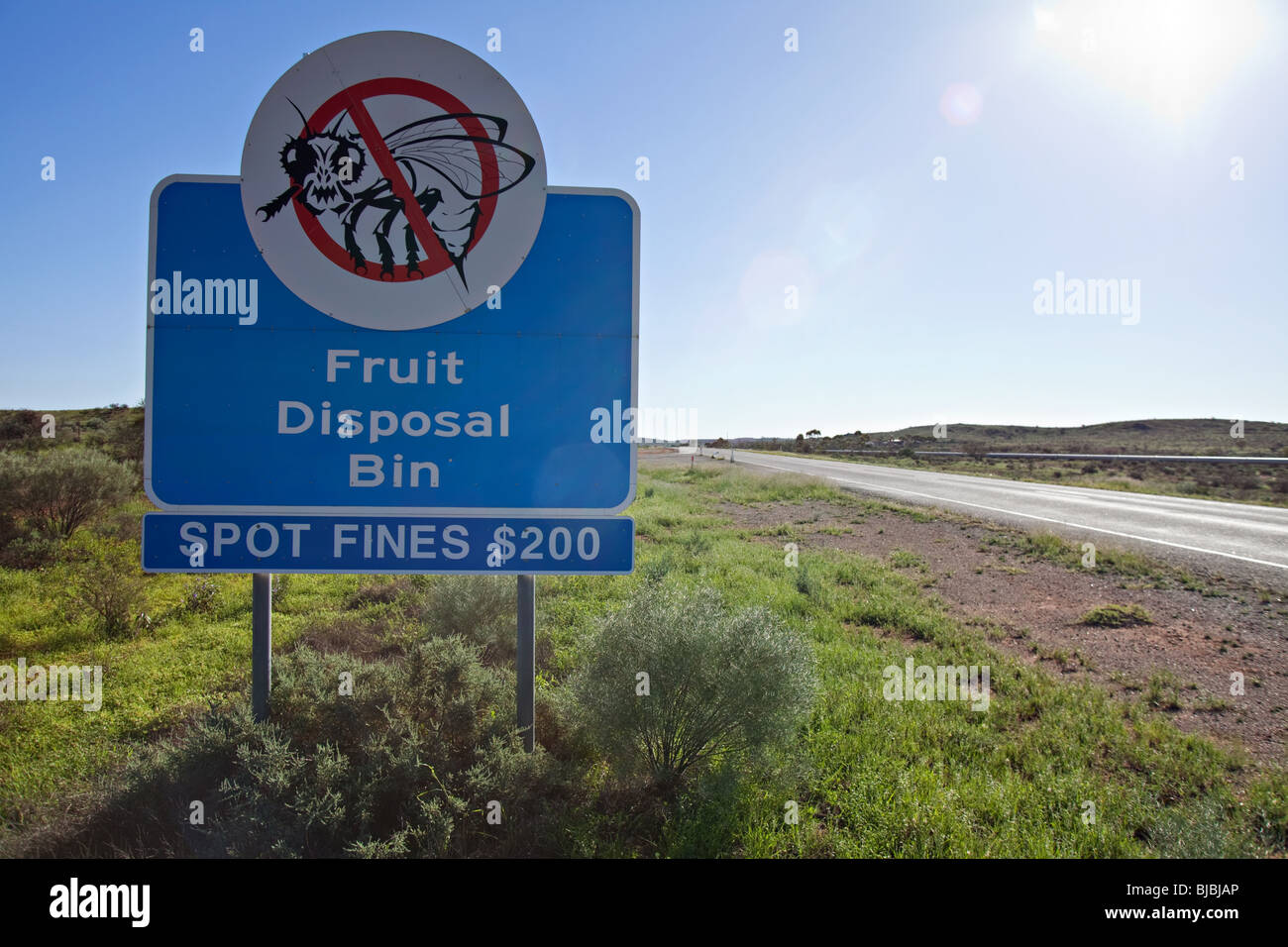 Mosca della frutta della zona di esclusione sign Broken Hill, outback australiano Foto Stock