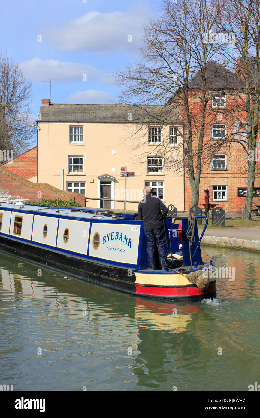 Oxford canal barge banbury town center high street oxfordshire England Regno unito Gb Foto Stock