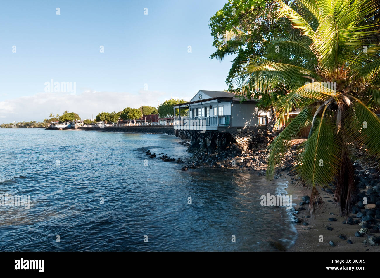 Lahaina Maui Hawaii, vista guardando verso nord passando per strada anteriore Foto Stock