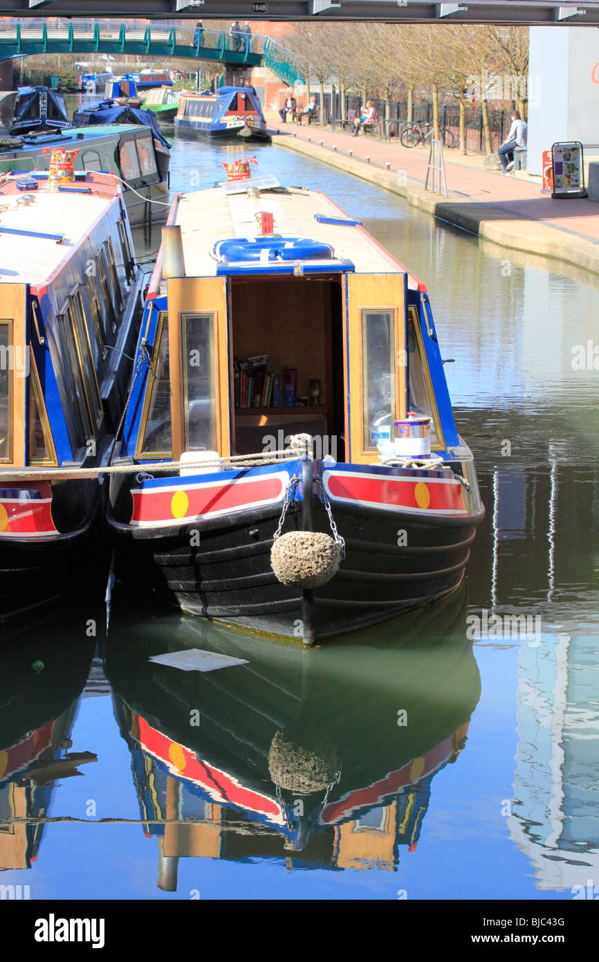 Oxford canal chiatte banbury town center high street oxfordshire England Regno unito Gb Foto Stock