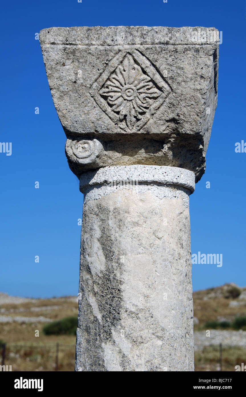 Inizio arte cristiana. Byllis rovine. Resti della Basilica, IV-V secolo d.c. Repubblica di Albania. Foto Stock