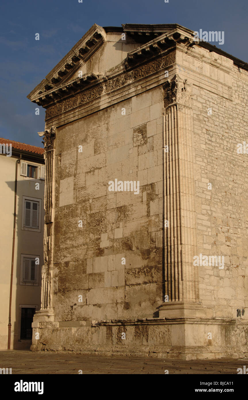 Tempio di Augusto. PULA. La penisola istriana. La Croazia. Foto Stock