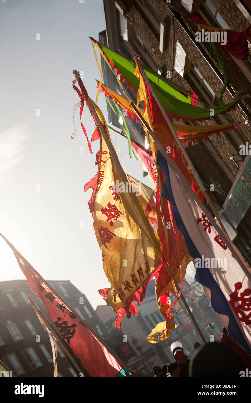 Celebrazione cinese bandiere illuminato da Sun al festival Foto Stock