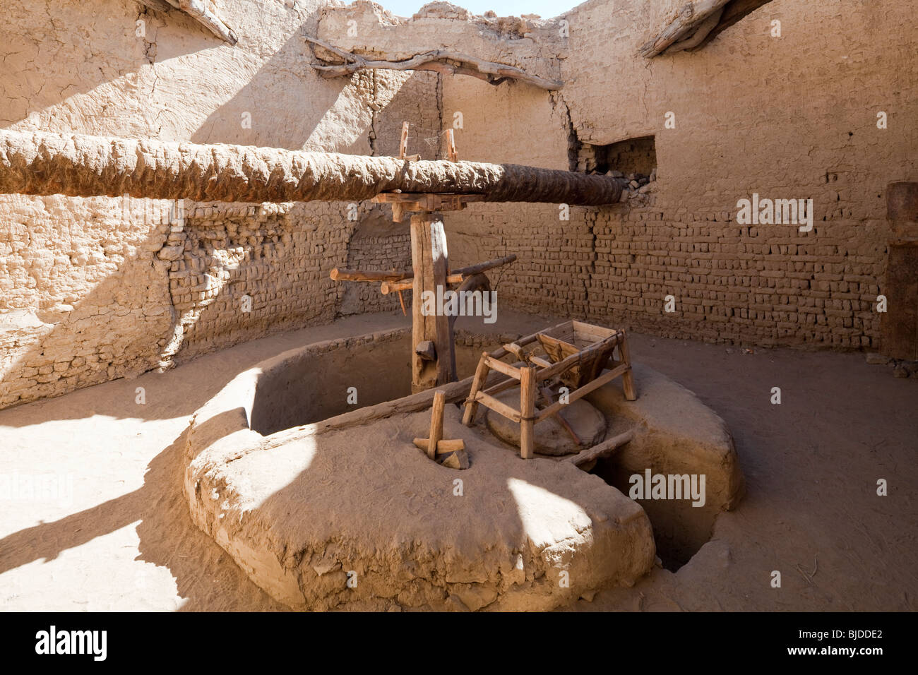 Vecchio mulino al Qasr oasi, Western Desert, Egitto Foto Stock