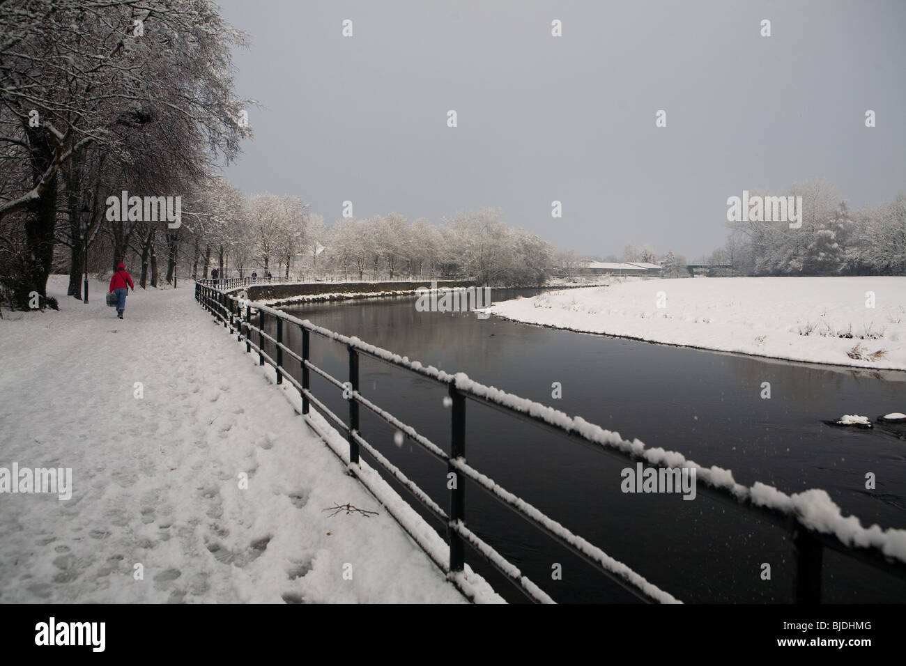 Il fiume Kent in Kendal su un giorno inverni. Foto Stock
