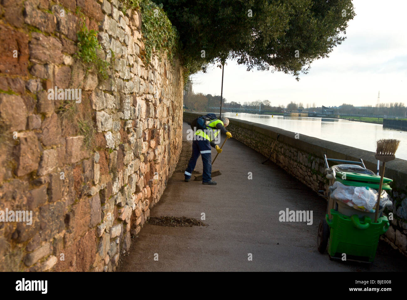 Pulitore di via Exeter, Devon Regno Unito Foto Stock