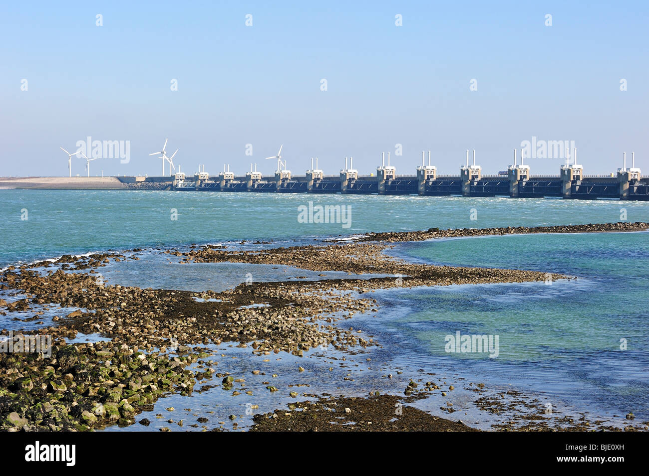 Storm flood barrier / Oosterscheldekering / Schelda orientale mareggiata barriera, parte del Delta lavora nei Paesi Bassi Foto Stock