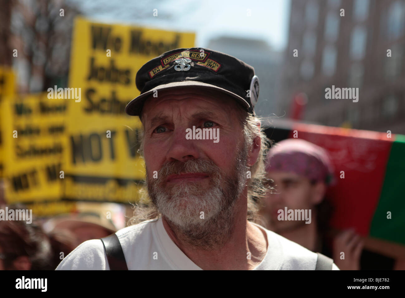 Veterano del Vietnam Chuck Heyne della 101ª Divisione aviotrasportata per protestare la guerra. Anti-guerra di protesta. Marzo su Washington. Marzo 20, 2010 Foto Stock