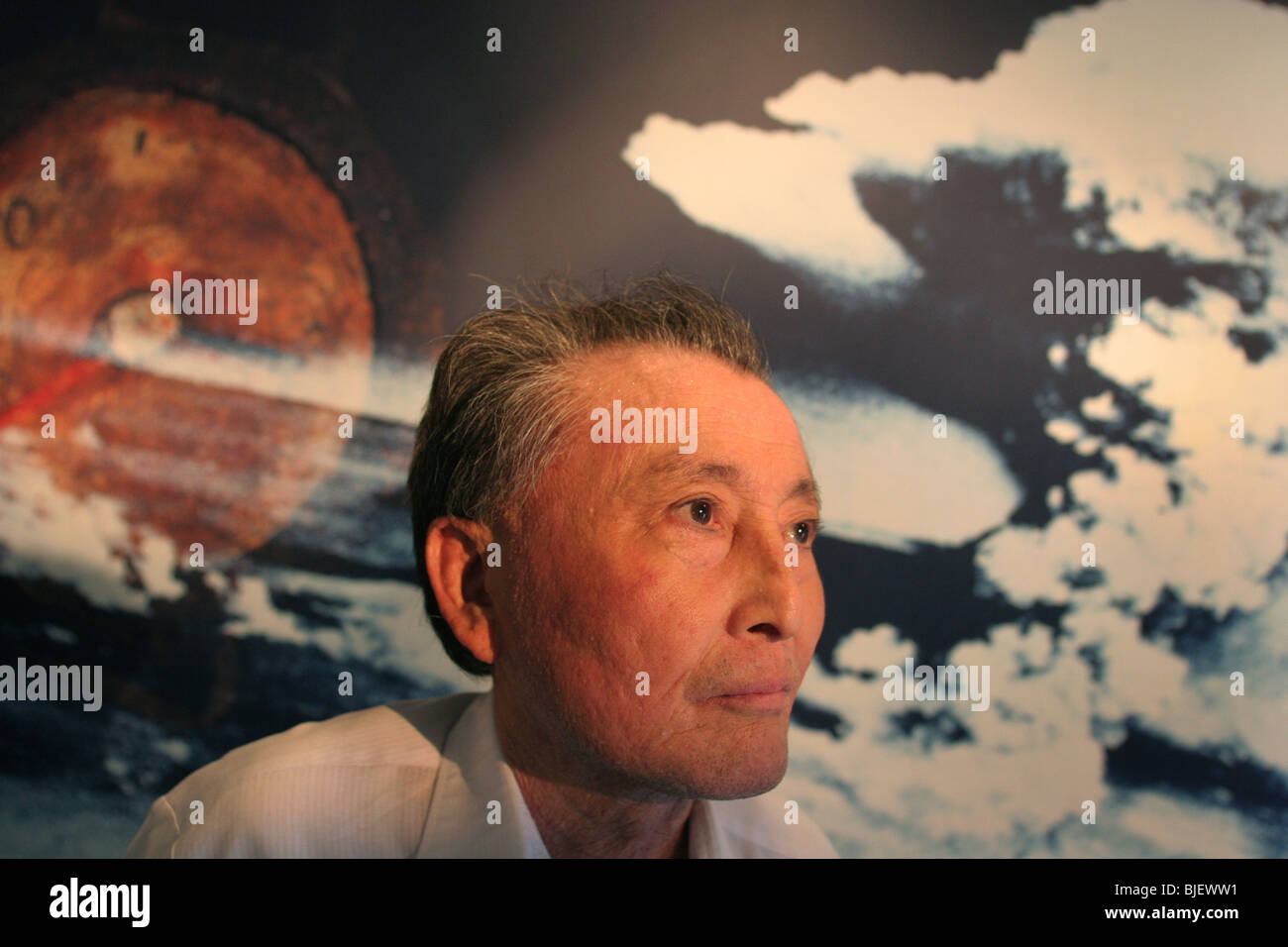 Seiko Komatsu, 69 anni, feriti della bomba atomica blast del 6 agosto 1945 a Hiroshima, Giappone. Foto Stock