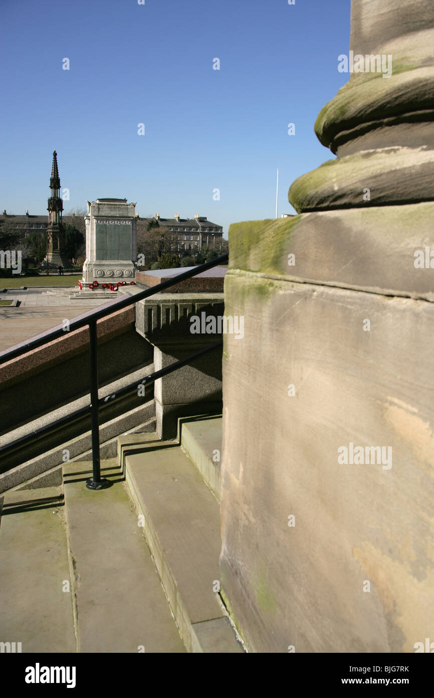 Città di Birkenhead, Inghilterra. Fasi dell'ex Birkenhead Town Hall, ora il Wirral Museum. Foto Stock