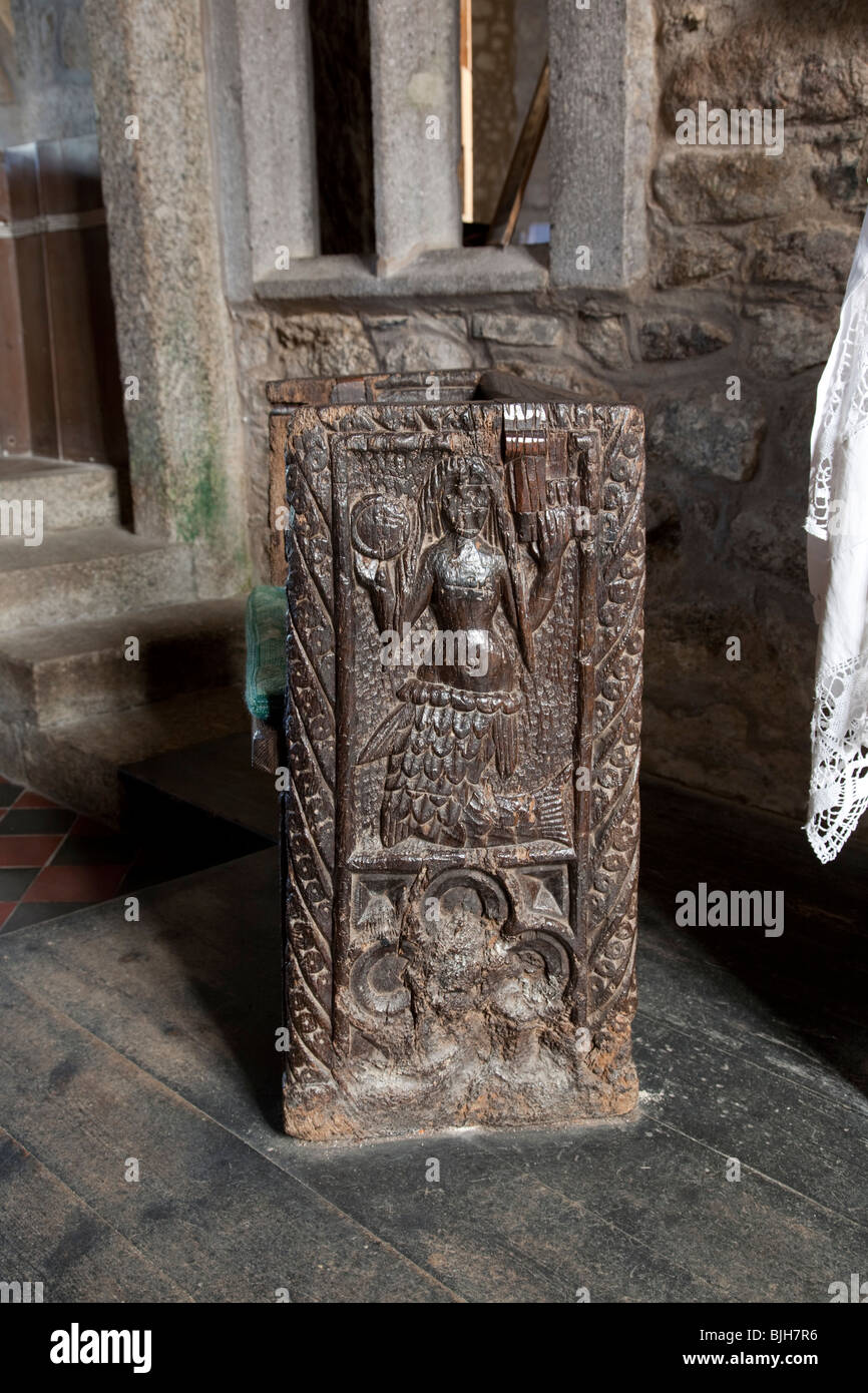 Il misterioso Mermaid di Zennor Carving nella chiesa di San Senara Chiesa Zennor, Cornwall Foto Stock