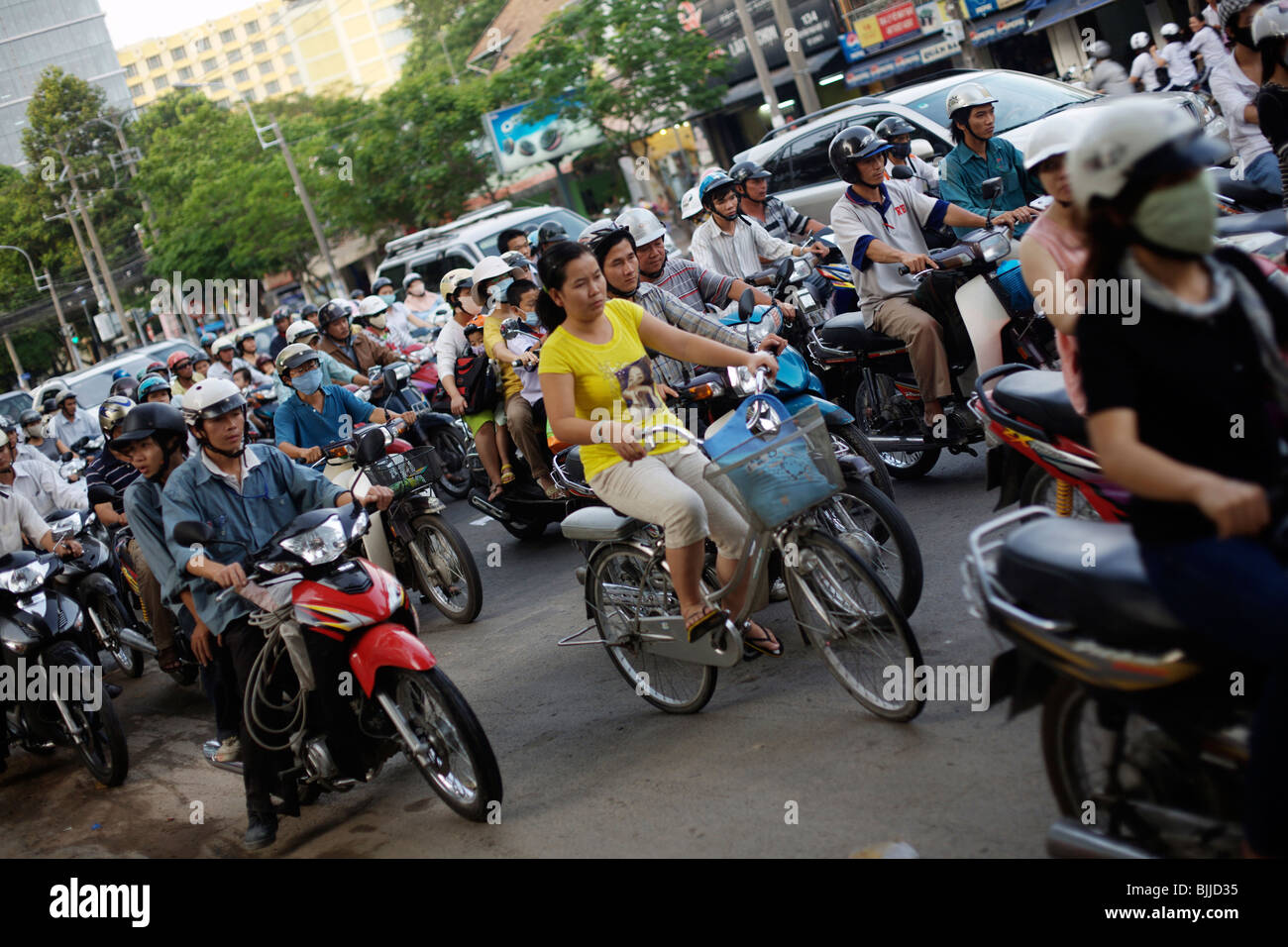 Traffico sulle strade di Saigon o Ho Chi Minh City in Vietnam Foto Stock