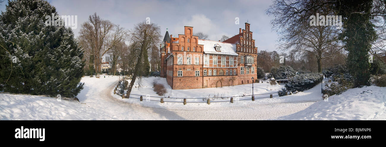 Il Bergedorfer Schloss castello in inverno a Bergedorf, Amburgo, Germania, Europa Foto Stock