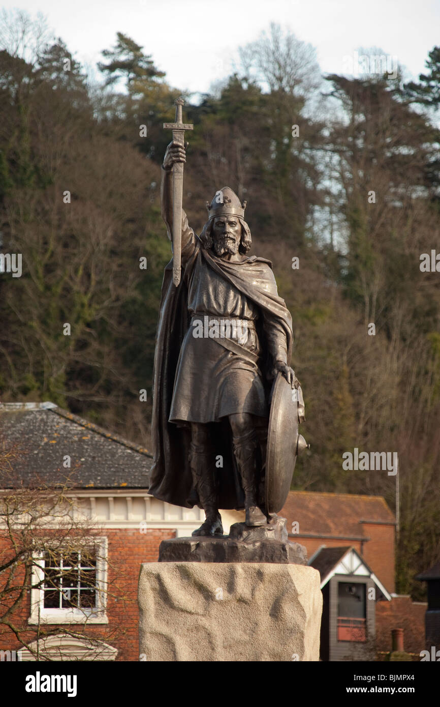 Re Alfredo il Grande, Statua Winchester, Inghilterra. Foto Stock