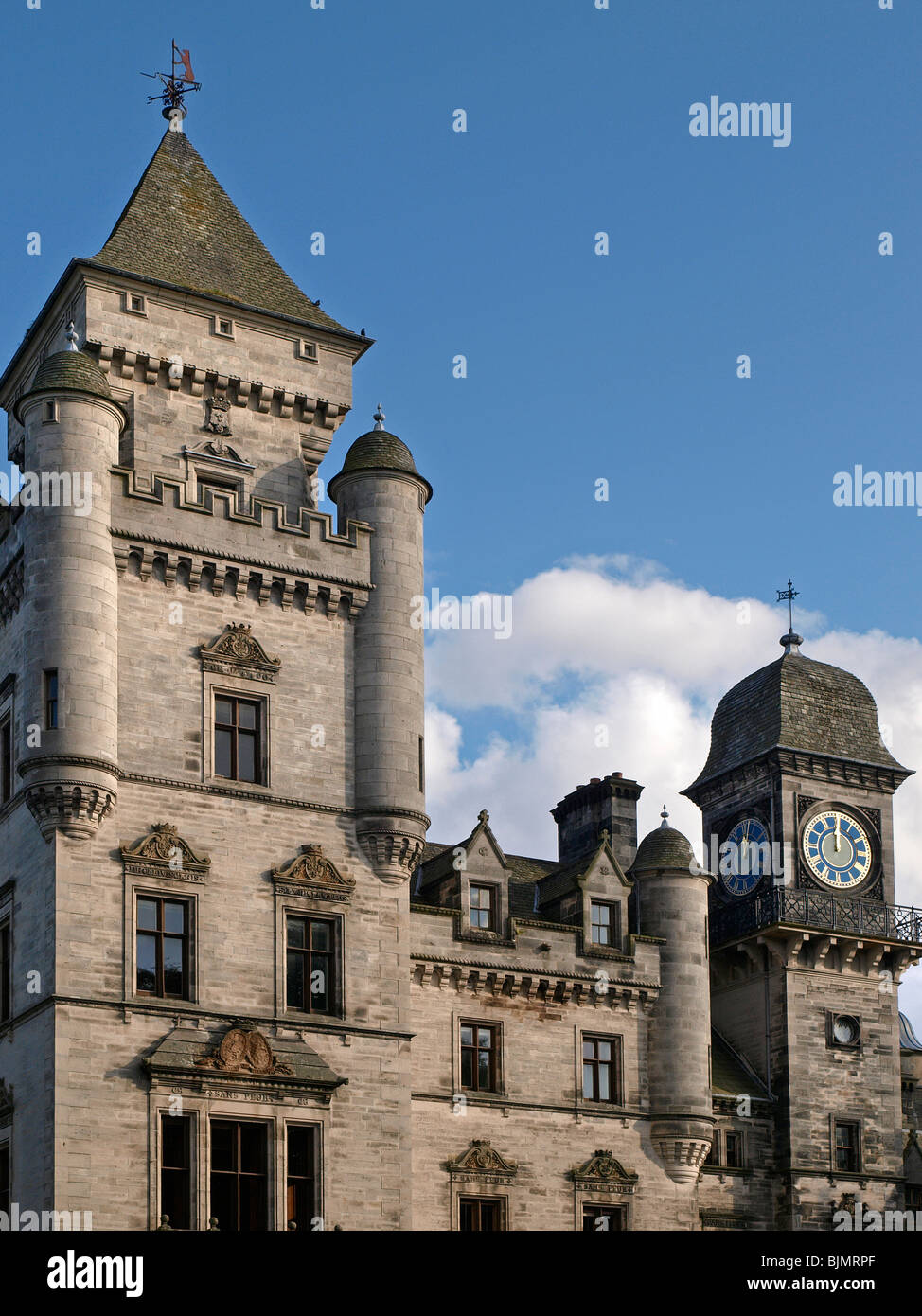Dunrobin Castle tower dettaglio in Highlans Foto Stock