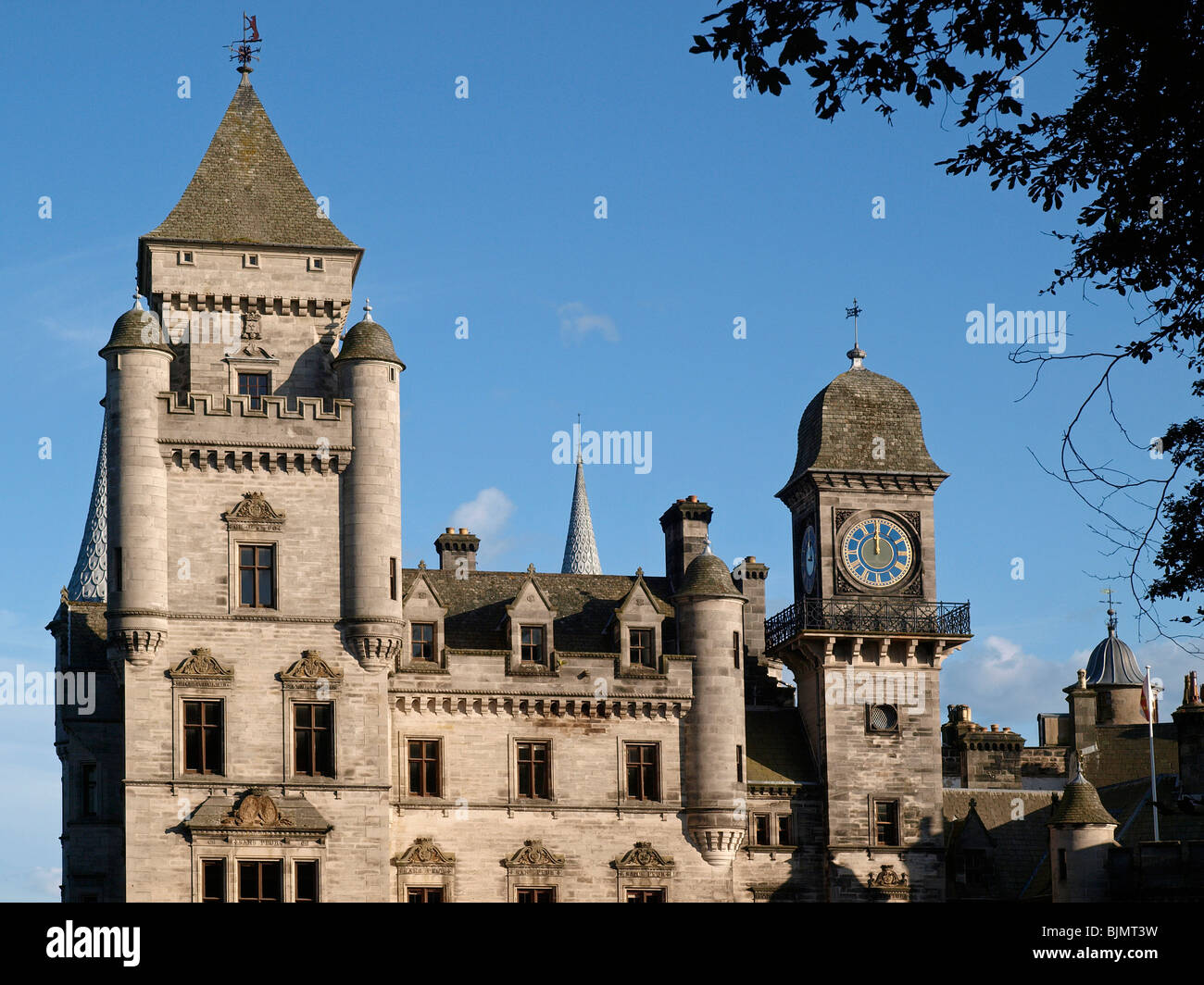 Dunrobin Castle tower dettaglio in Highlans Foto Stock