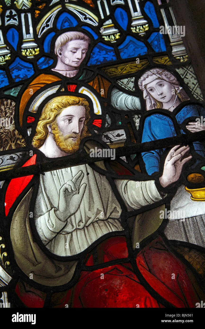 Una vetrata raffigurante Gesù esecuzione di miracoli, la chiesa di St Margaret, Witton, Norfolk Foto Stock