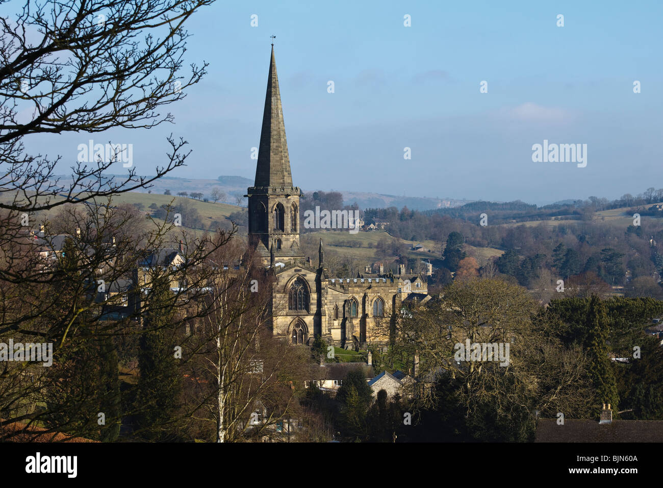 Vista di Bakewell e la Parrocchia di Tutti i Santi, Derbyshire. Foto Stock