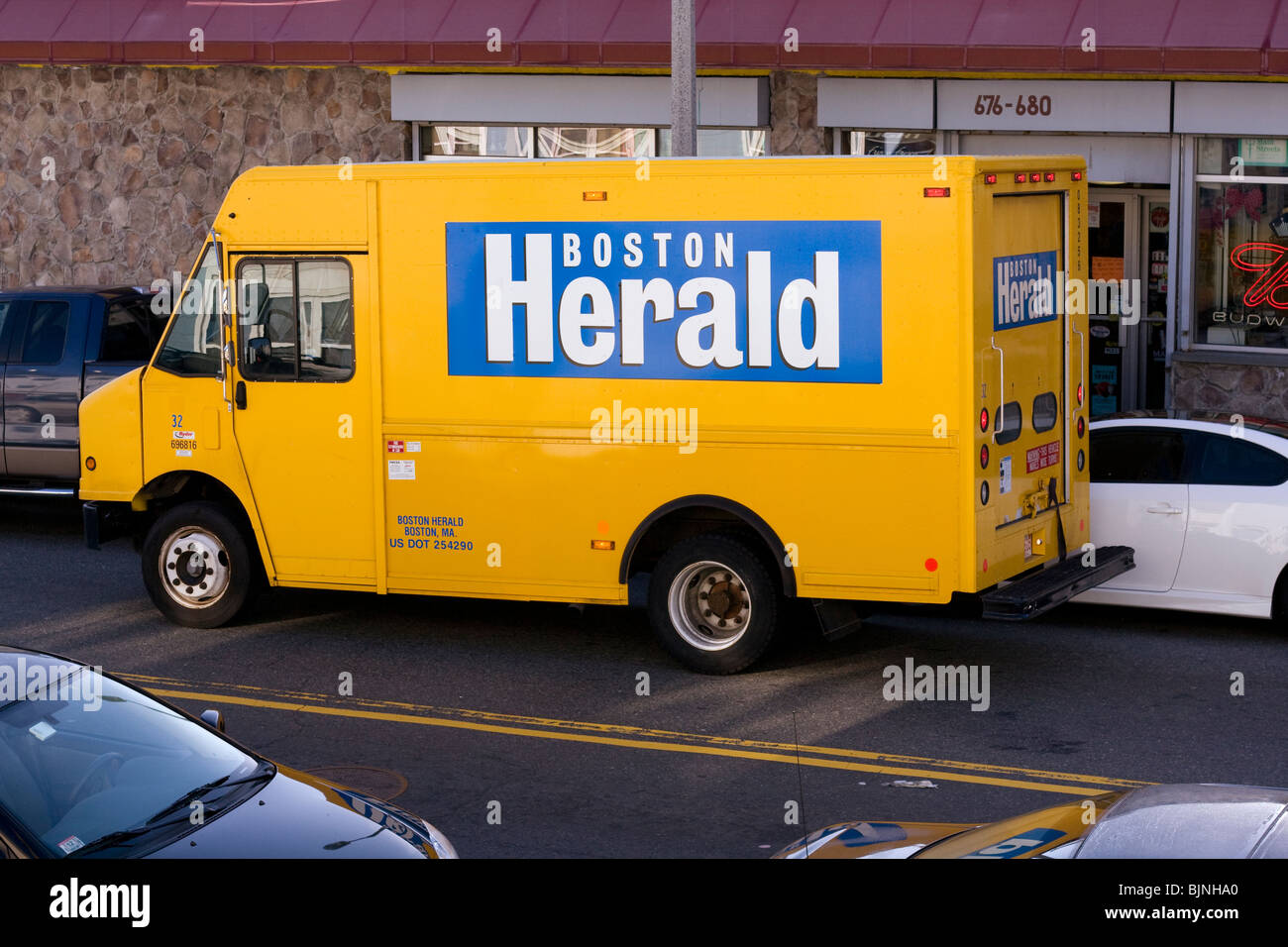 Boston Herald consegna Van su Parker Street a Boston. Foto Stock