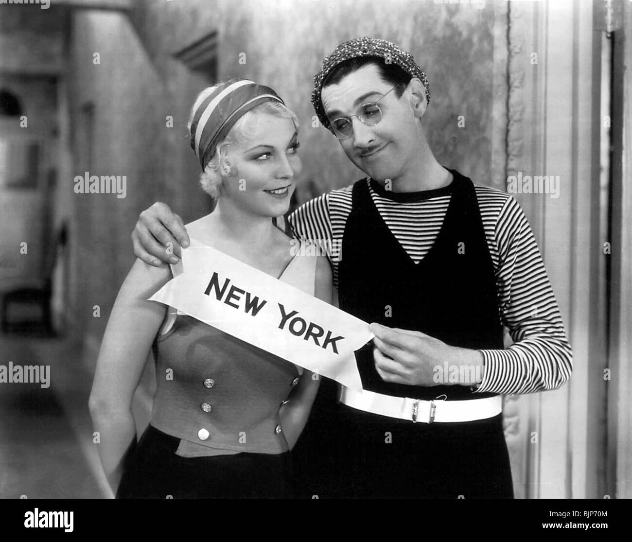 YOUNG IRONSIDES (1932) CHARLEY CHASE, MURIAL EVENS JAMES PARROTT (DIR) 001 Foto Stock