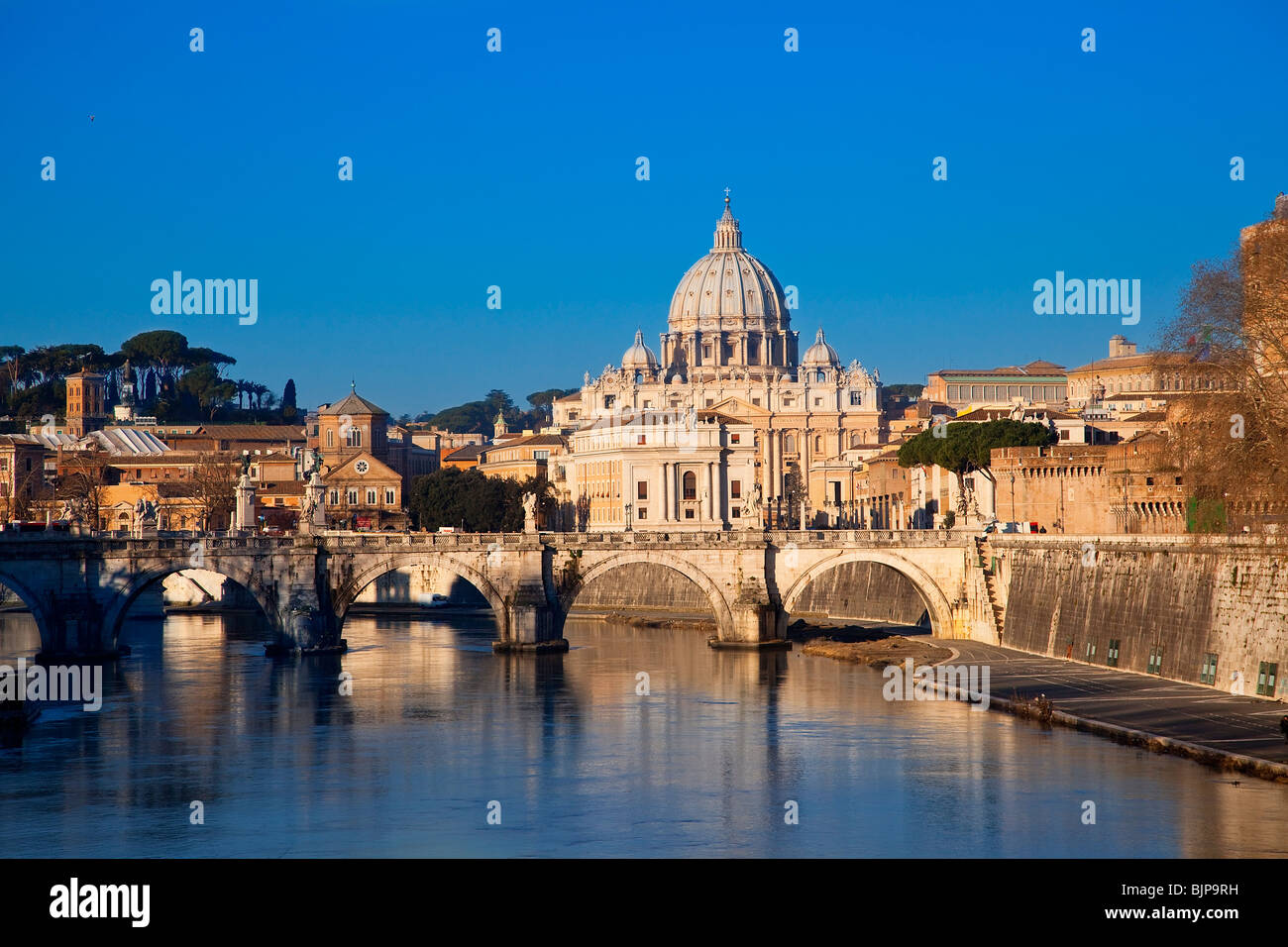 La Basilica di San Pietro e Sant' Angelo Bridge, Roma Foto Stock