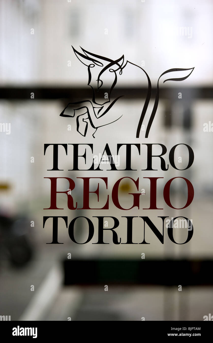 L'Italia, Piemonte, Torino, Torino, Teatro Regio insegna Foto Stock