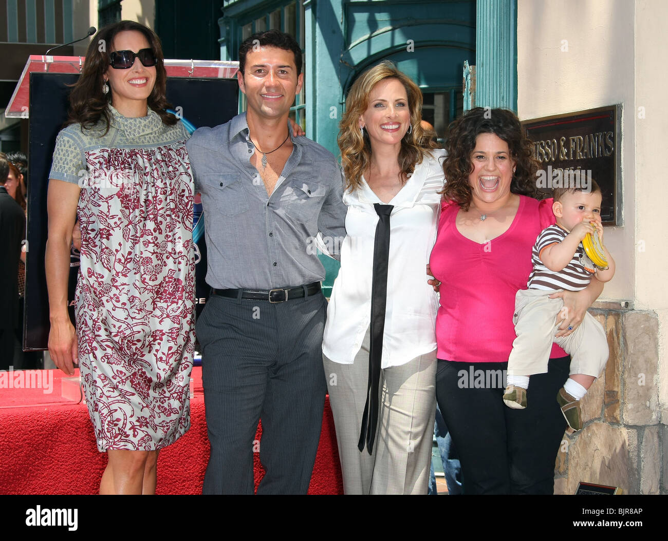 JENNIFER BEALS FABIAN SANCHEZ MARLEE MATLIN MARISSA JARET WINOKUR MARLEE MATLIN onorato con la stella sulla Hollywood Walk di Foto Stock