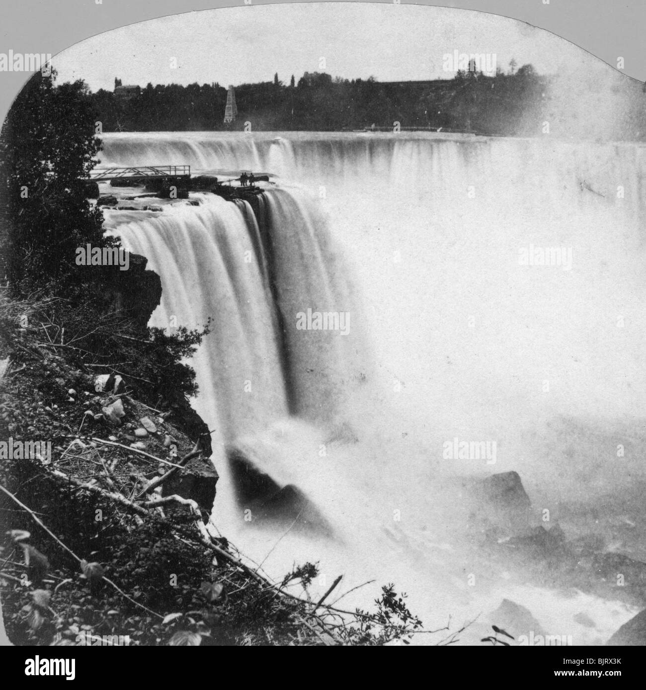 Cascate Horseshoe come visto da Goat Island, Niagara Falls, nei primi anni del XX secolo.Artista: George Barker Foto Stock