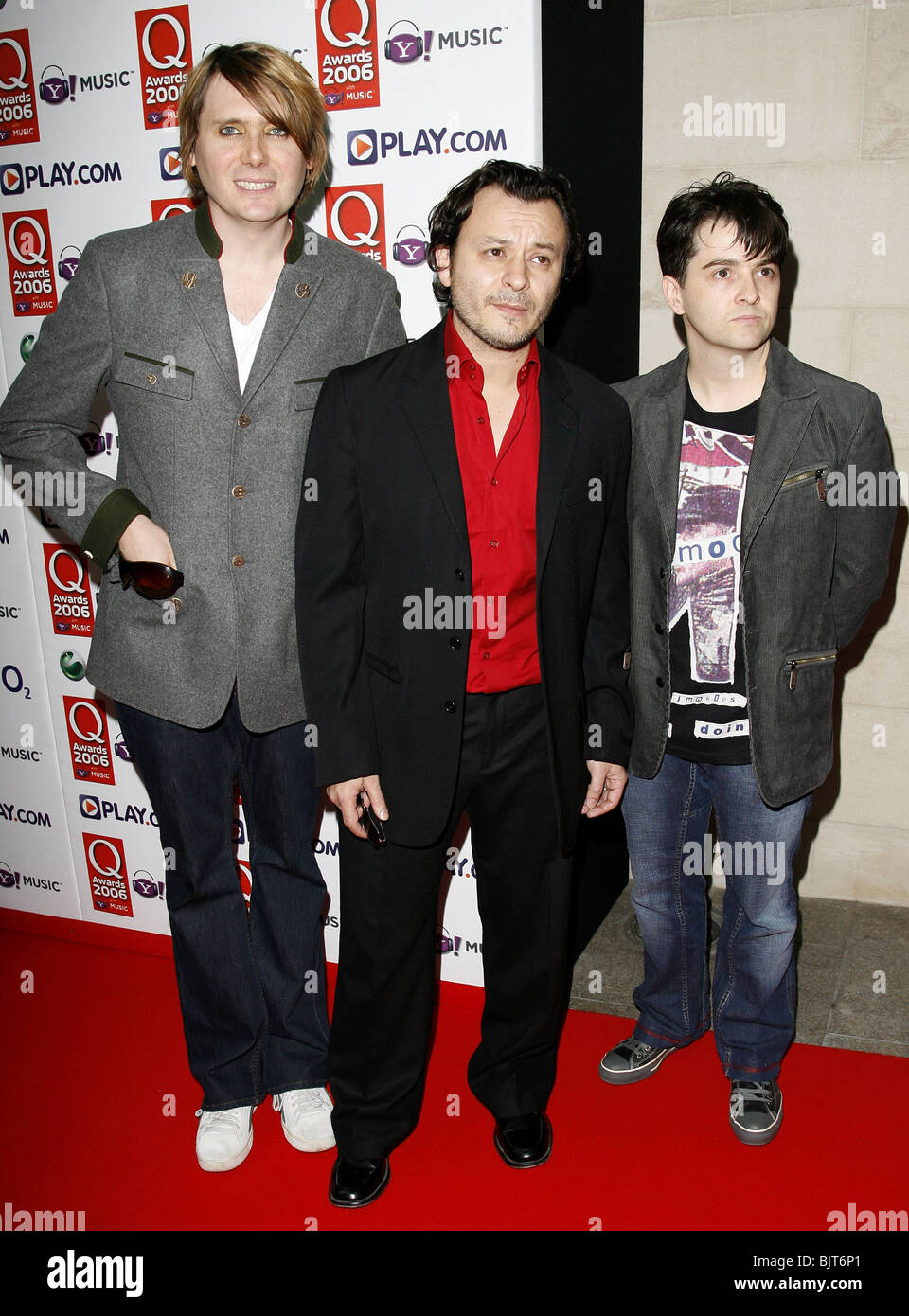 NICKY WIRE JAMES DEAN BRADFIELD E SEAN MOORE Q AWARDS GROSVENOR HOUSE HOTEL Londra 30 Ottobre 2006 Foto Stock