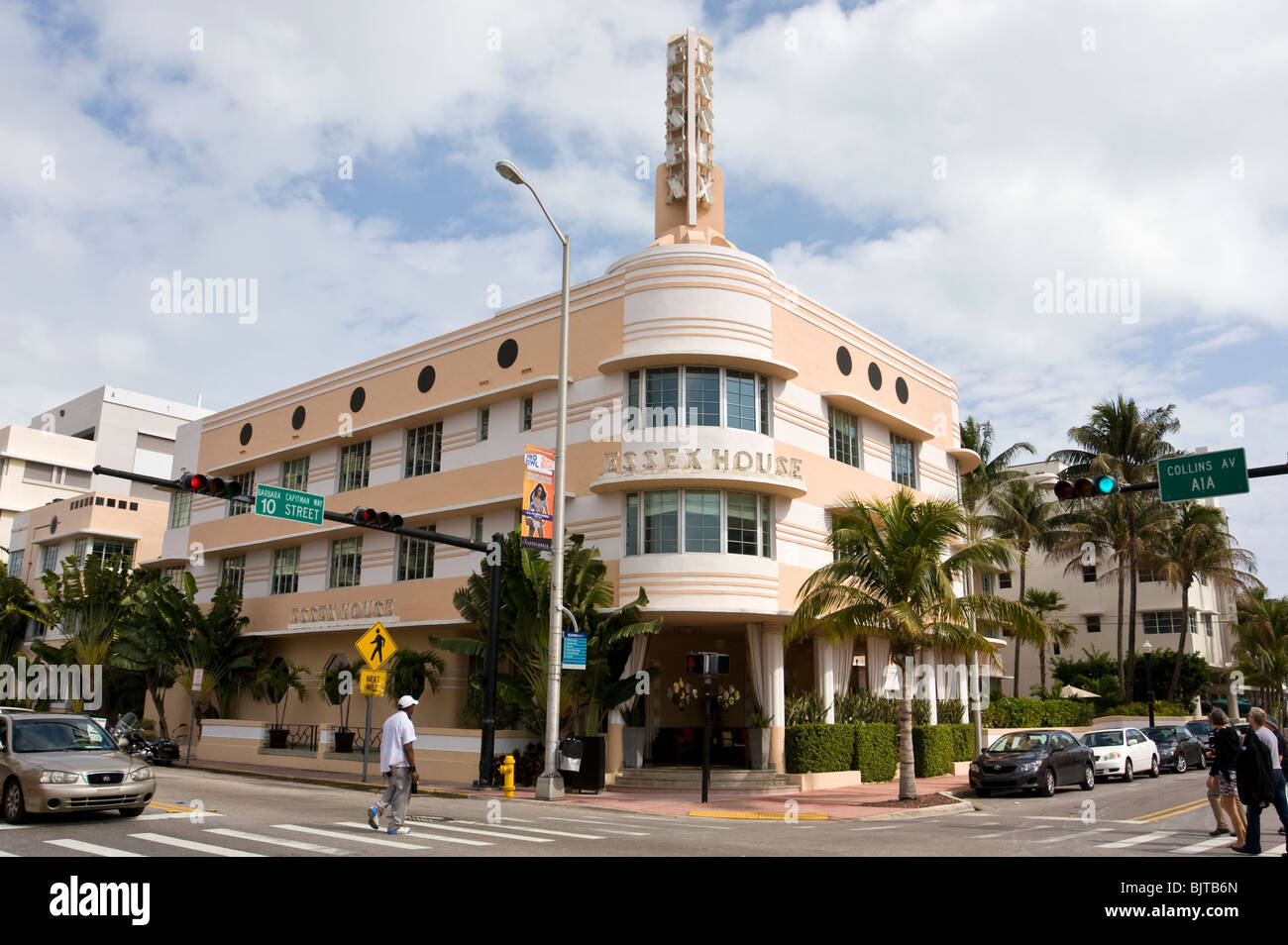 Progettato da Henry Hohauser e costruito nel 1938, l'Essex House hotel a South Beach, Miami, Florida, Stati Uniti d'America Foto Stock