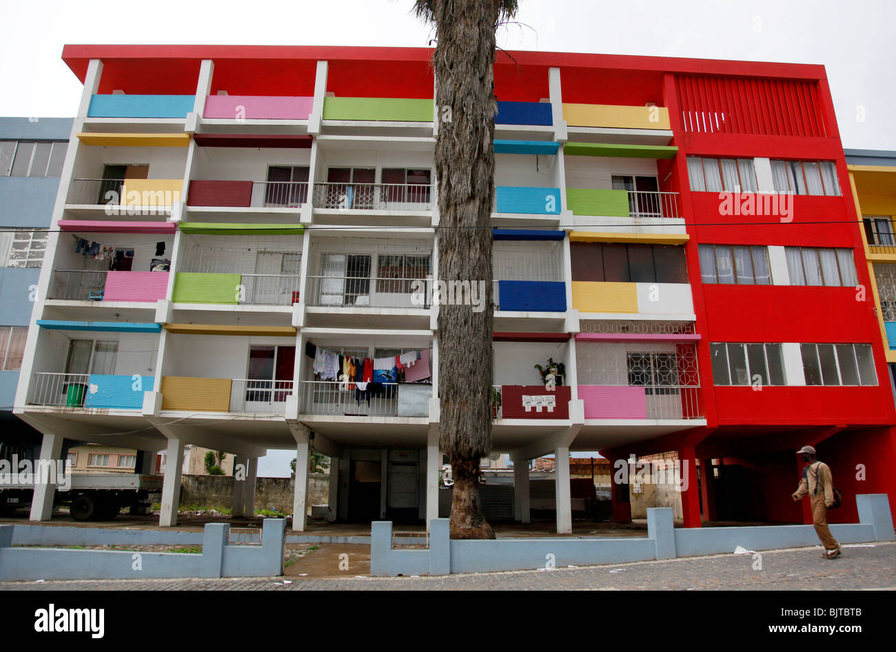Art deco appartamenti a Lubango, Provincia di Huila, Angola, Africa Foto Stock