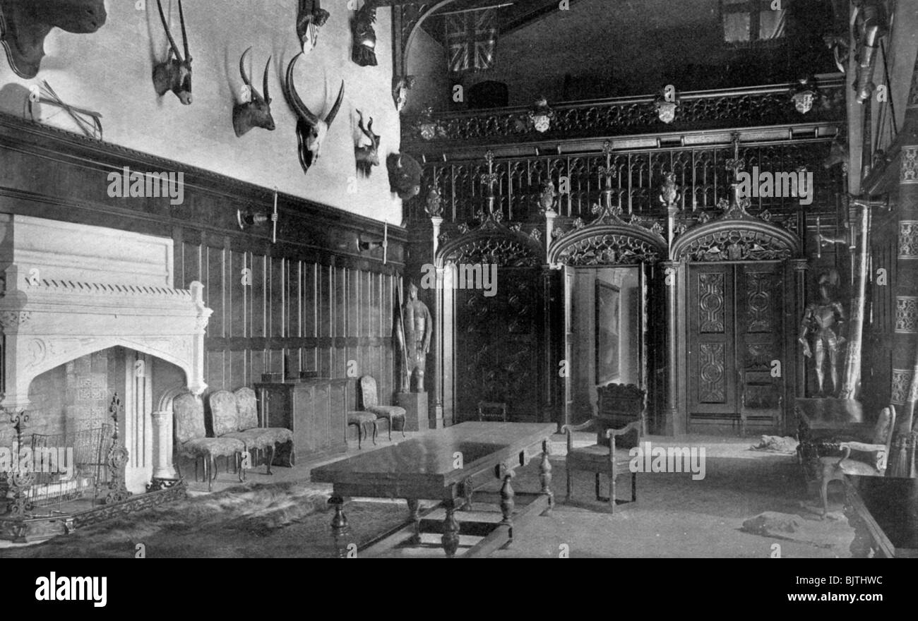 Sala da pranzo, Newstead Abbey, Nottinghamshire, 1924-1926. Artista: Valentine & Sons Ltd Foto Stock