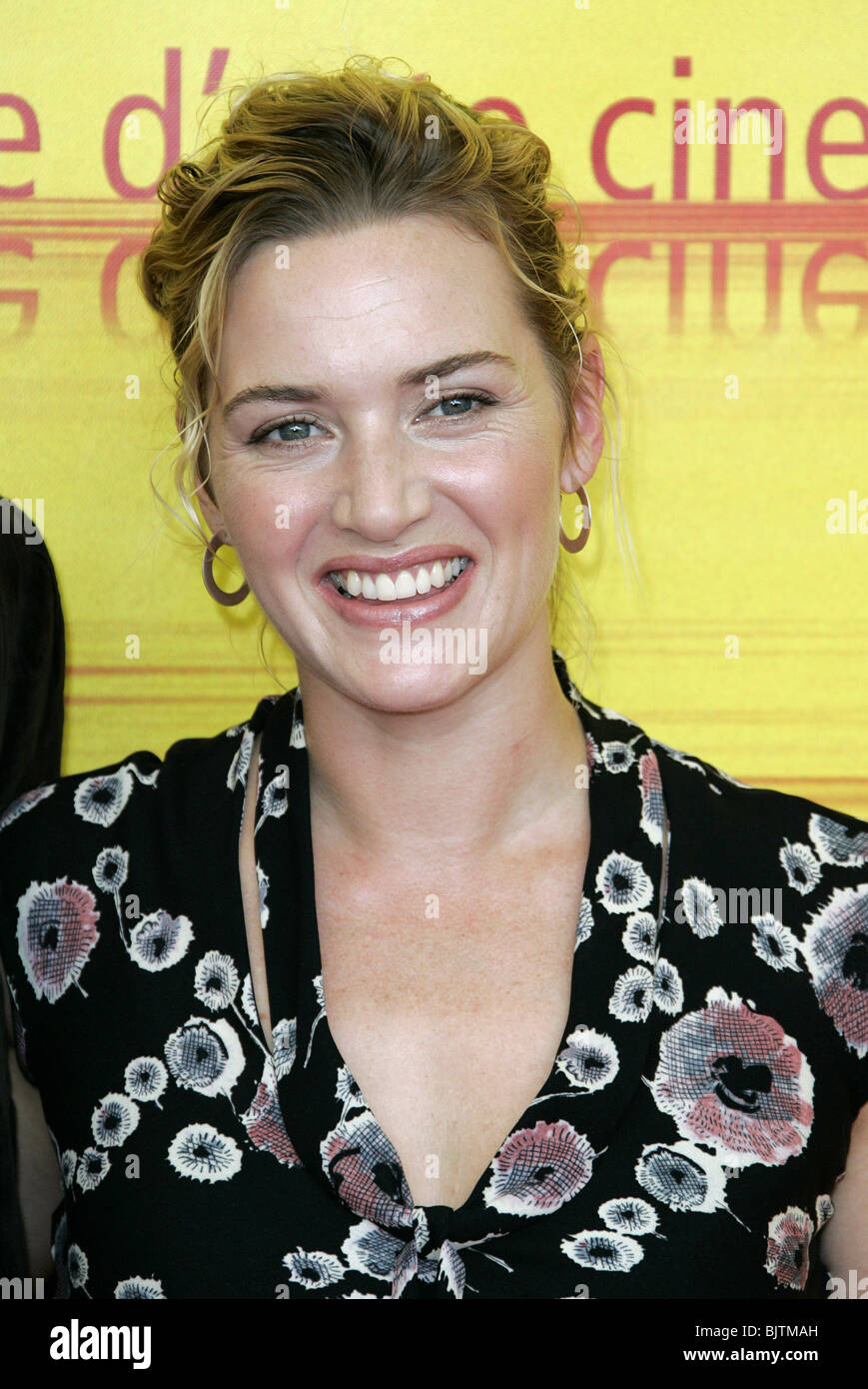 KATE WINSLET TROVARE NEVERLAND PHOTOCALL 61ST FESTIVAL DEL CINEMA DI VENEZIA LIDO VENEZIA ITALIA 04 Settembre 2004 Foto Stock