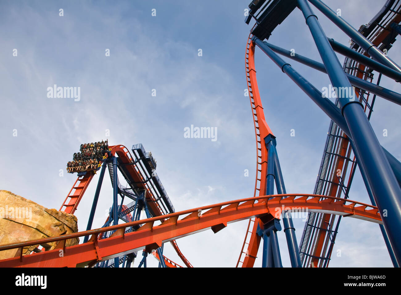 Sheikra coaster al Busch Gardens di Tampa Florida Foto Stock