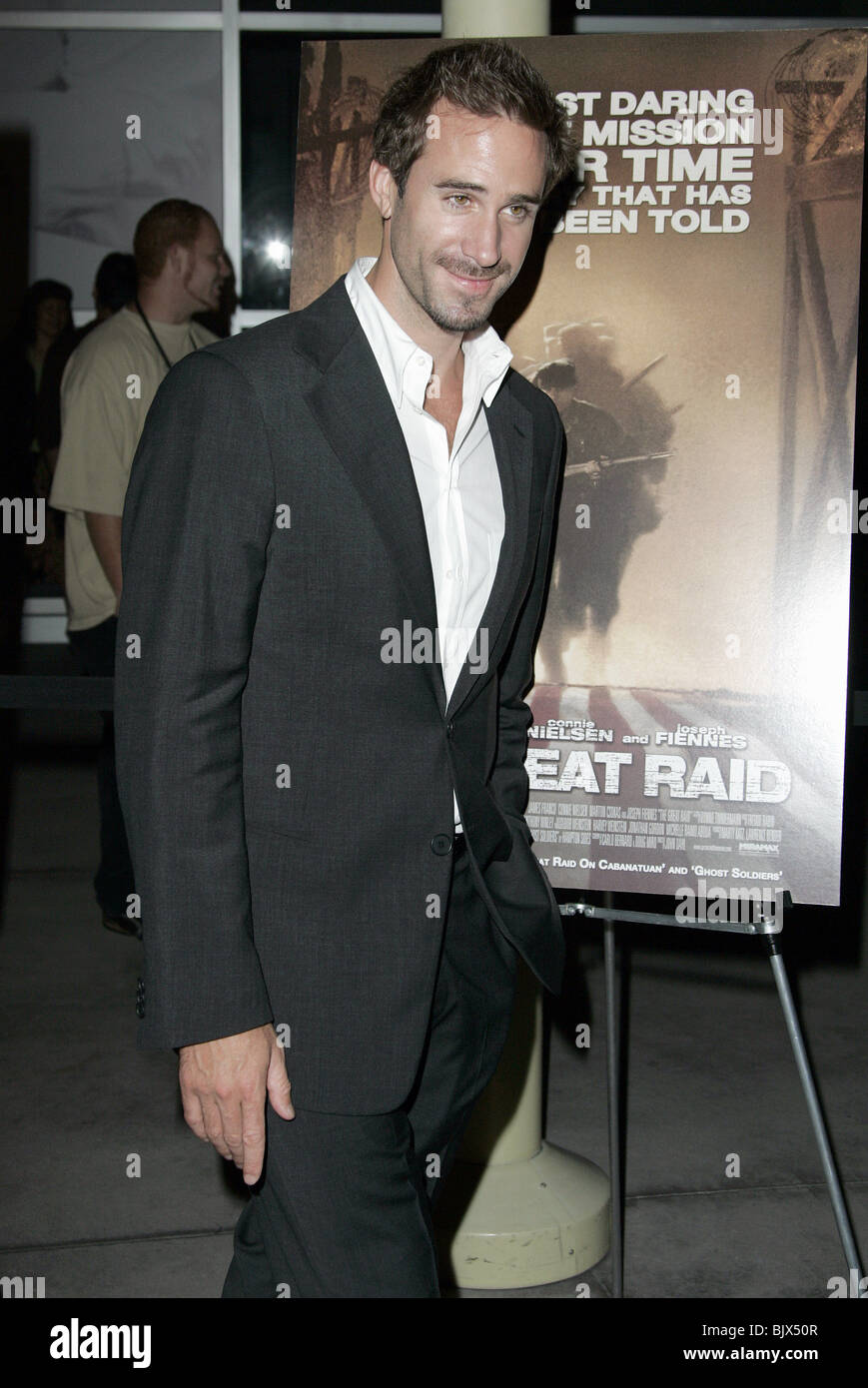 JOSEPH FIENNES IL GRANDE RAID PREMIERE DEL FILM CINEMA ARCLIGHT HOLLYWOOD LOS ANGELES STATI UNITI D'AMERICA 04 Agosto 2005 Foto Stock