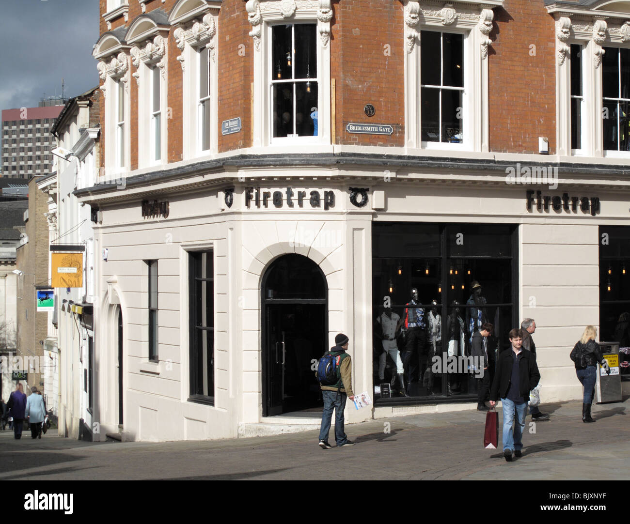 Un passaggio fiamma retail outlet in Nottingham, Inghilterra, Regno Unito Foto Stock