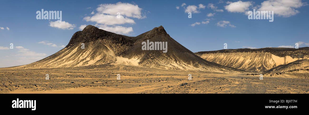 Panorama del Sahara Suda, il nero Deserto vicino a Bahariya oasi,Western Desert, Egitto. Foto Stock