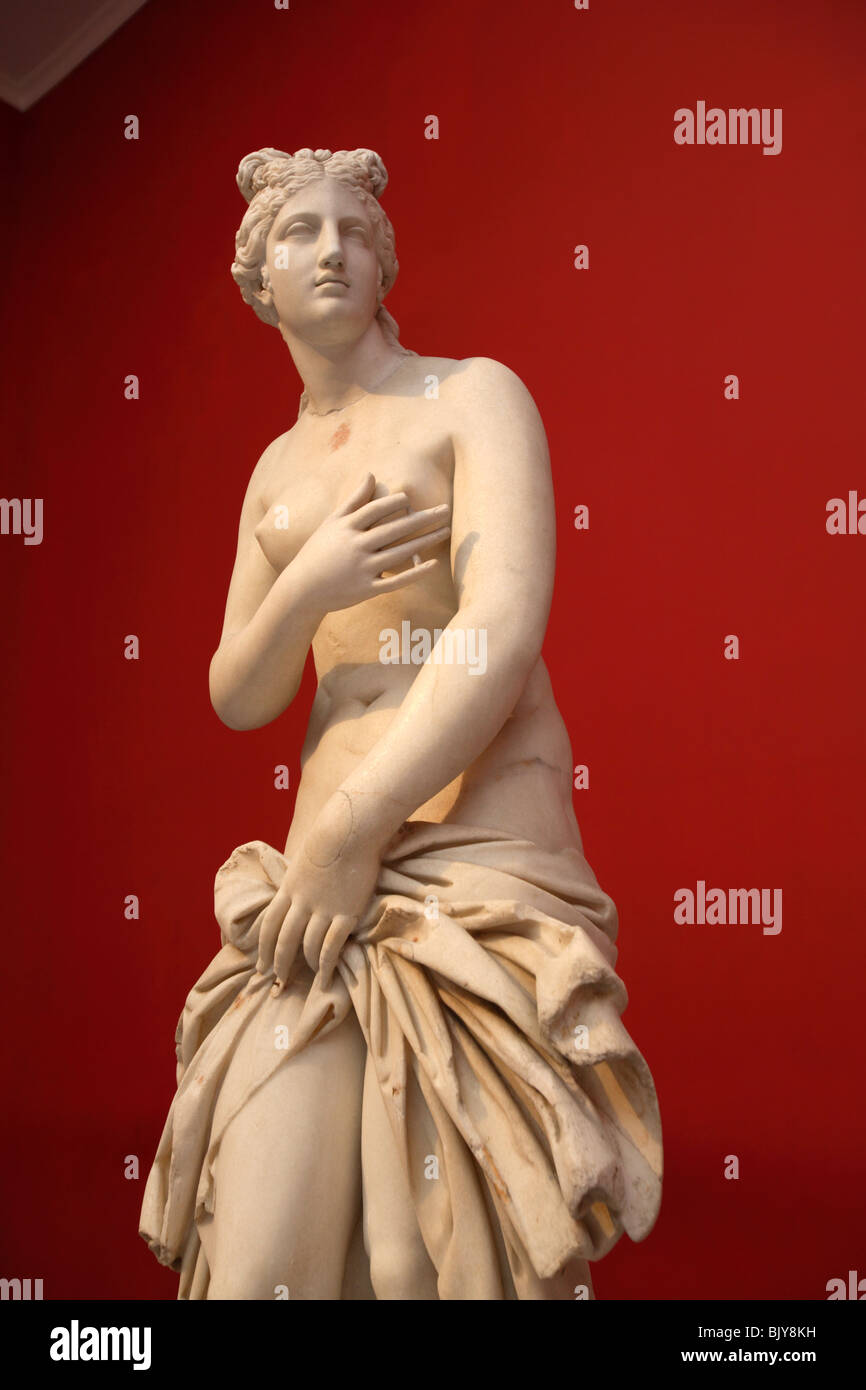 Statua di Afrodite dal II secolo D.C., Museo Archeologico Nazionale di Atene, Grecia Foto Stock