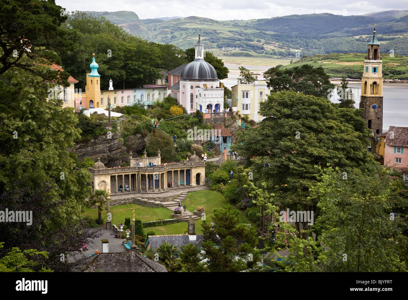 Portmeirion Village nel Gwynedd Galles del Nord Regno Unito Foto Stock