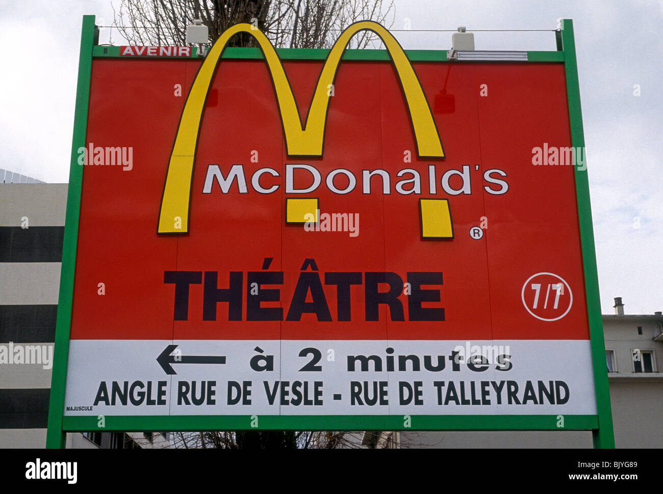 Segno, McDonalds, McDonalds, ristorante, alimentari e bevande, città di Reims, Reims, Champagne-Ardenne, Francia, Europa Foto Stock