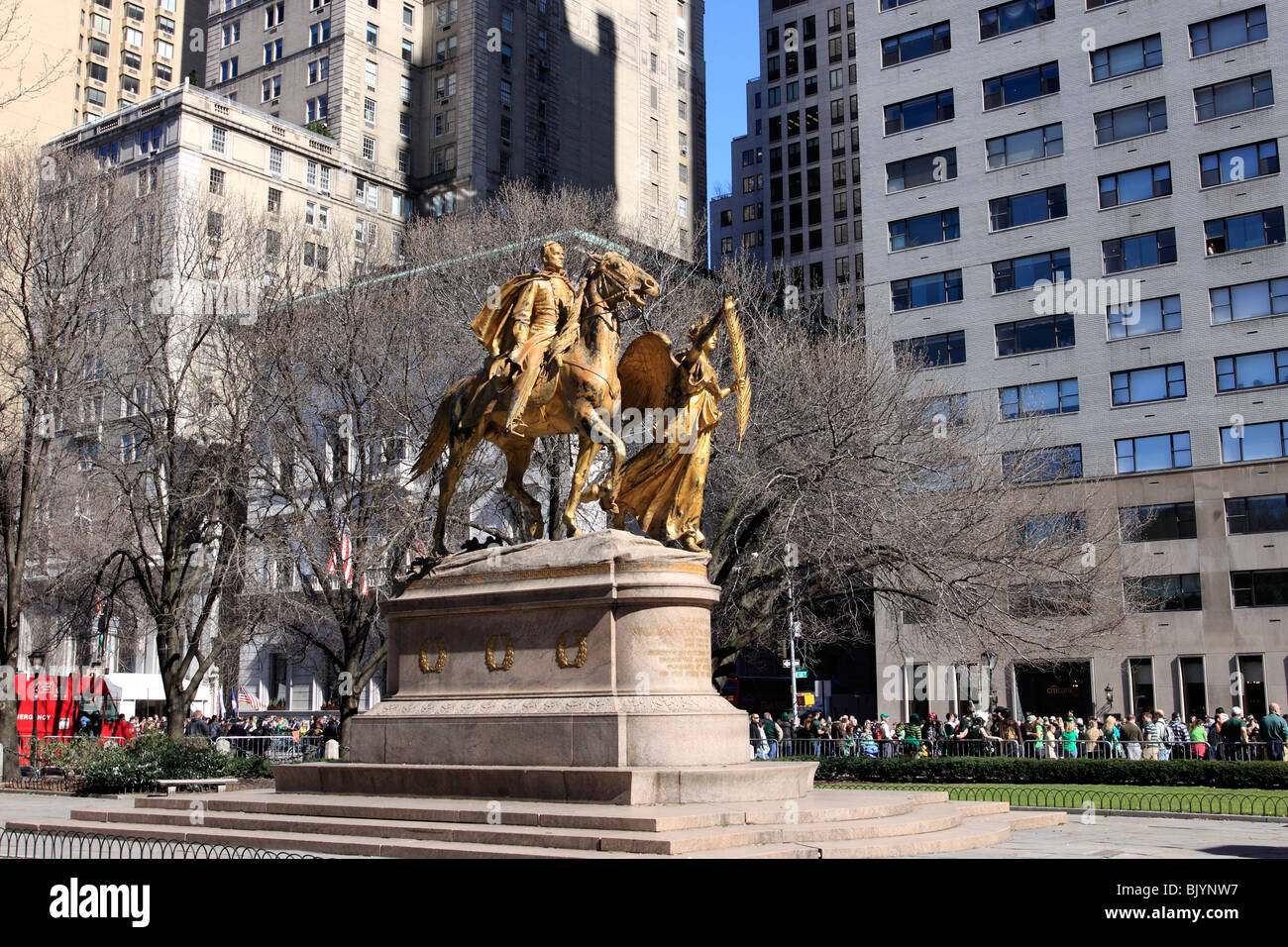 Statua di unione Guerra Civile Generale William Tecumseh Sherman, Grand Army Plaza Central Park So. a 59th e 5th Avenue di New York City Foto Stock