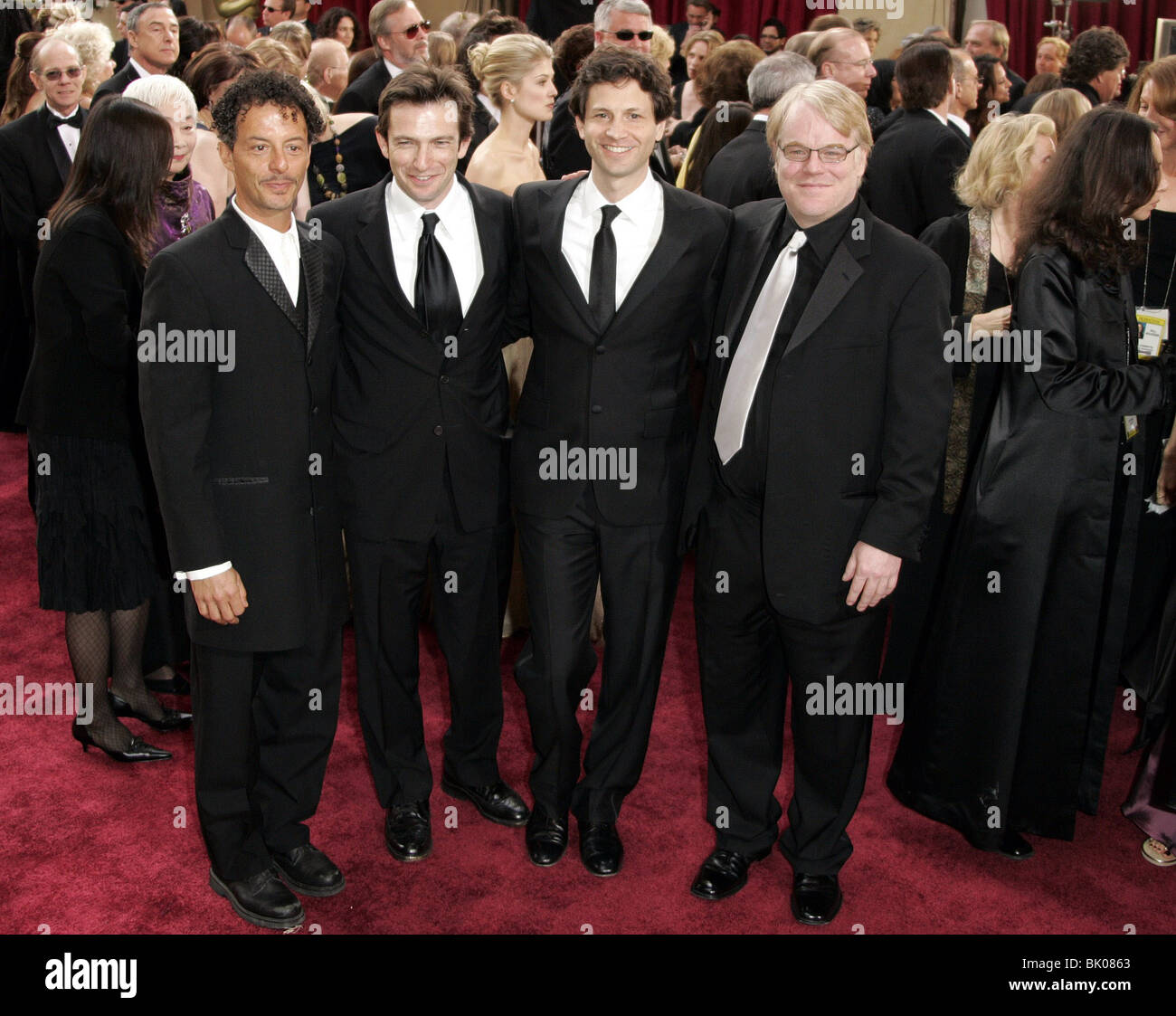 Valutazione Dan Futterman Bennett Miller & Philip Seymour Hoffman 78TH ACADEMY AWARDS Kodak Theatre Hollywood LOS ANGELES STATI UNITI D'AMERICA 05 M Foto Stock