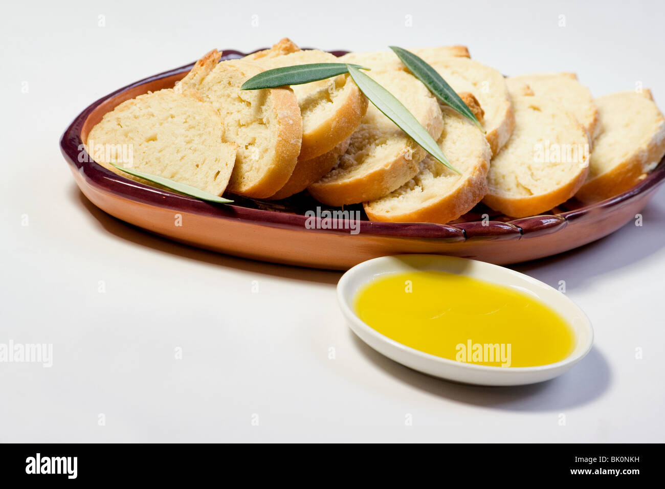 Olio di oliva e il pane di vita ancora Foto Stock