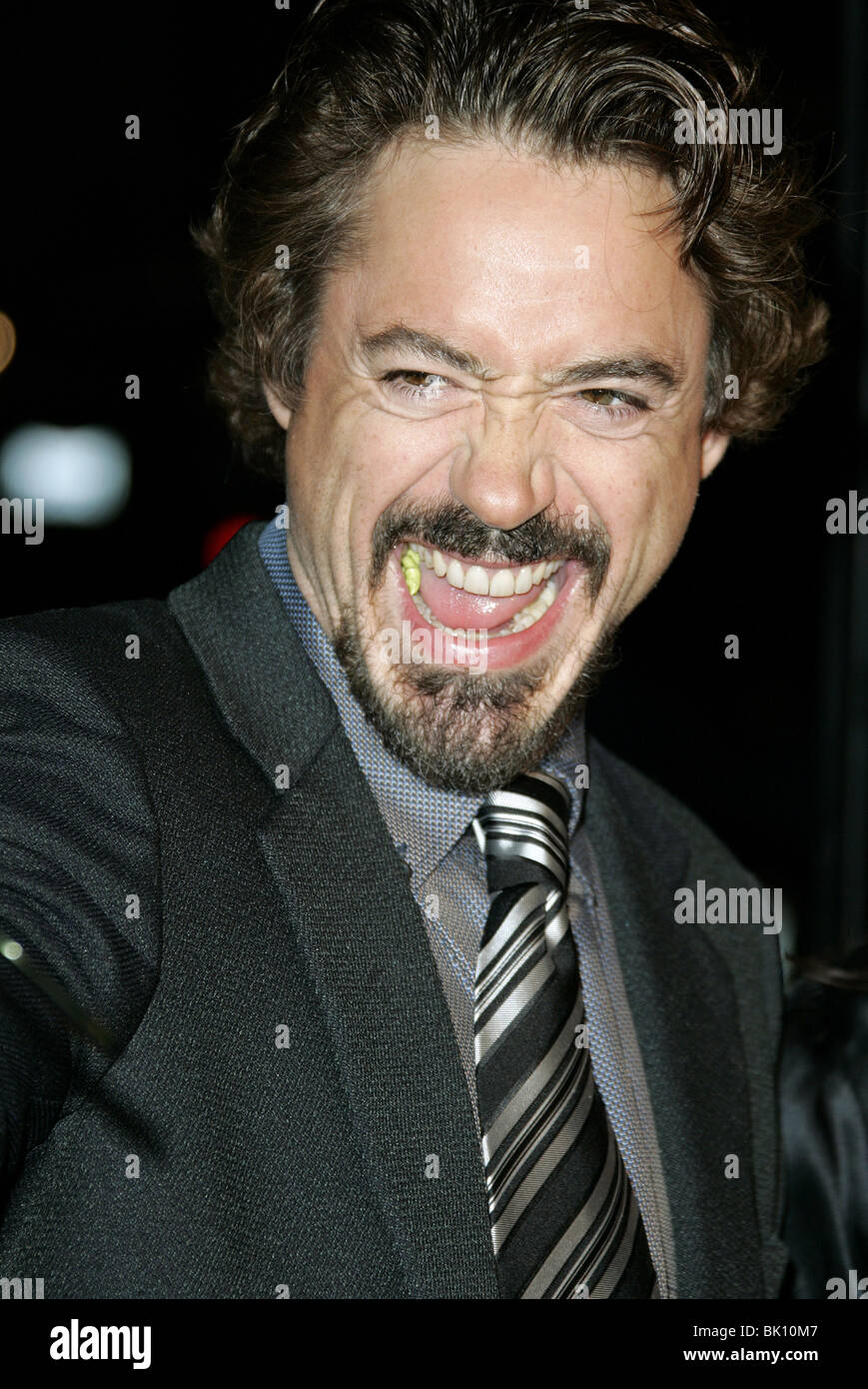 ROBERT DOWNEY JR. KISS Kiss Bang Bang. PREMIER HOLLYWOOD LOS ANGELES STATI UNITI D'AMERICA 18 Ottobre 2005 Foto Stock